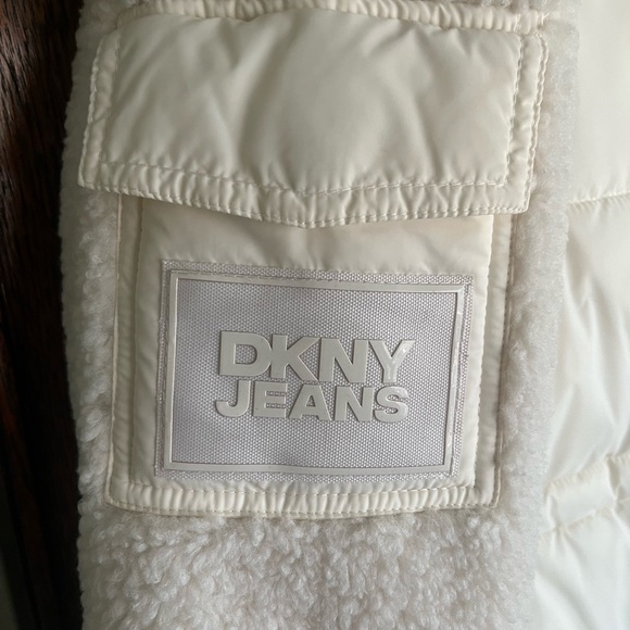 DKNY JEANS Faux Sherpa puffy coat jacket NWT XS - Picture 7 of 12